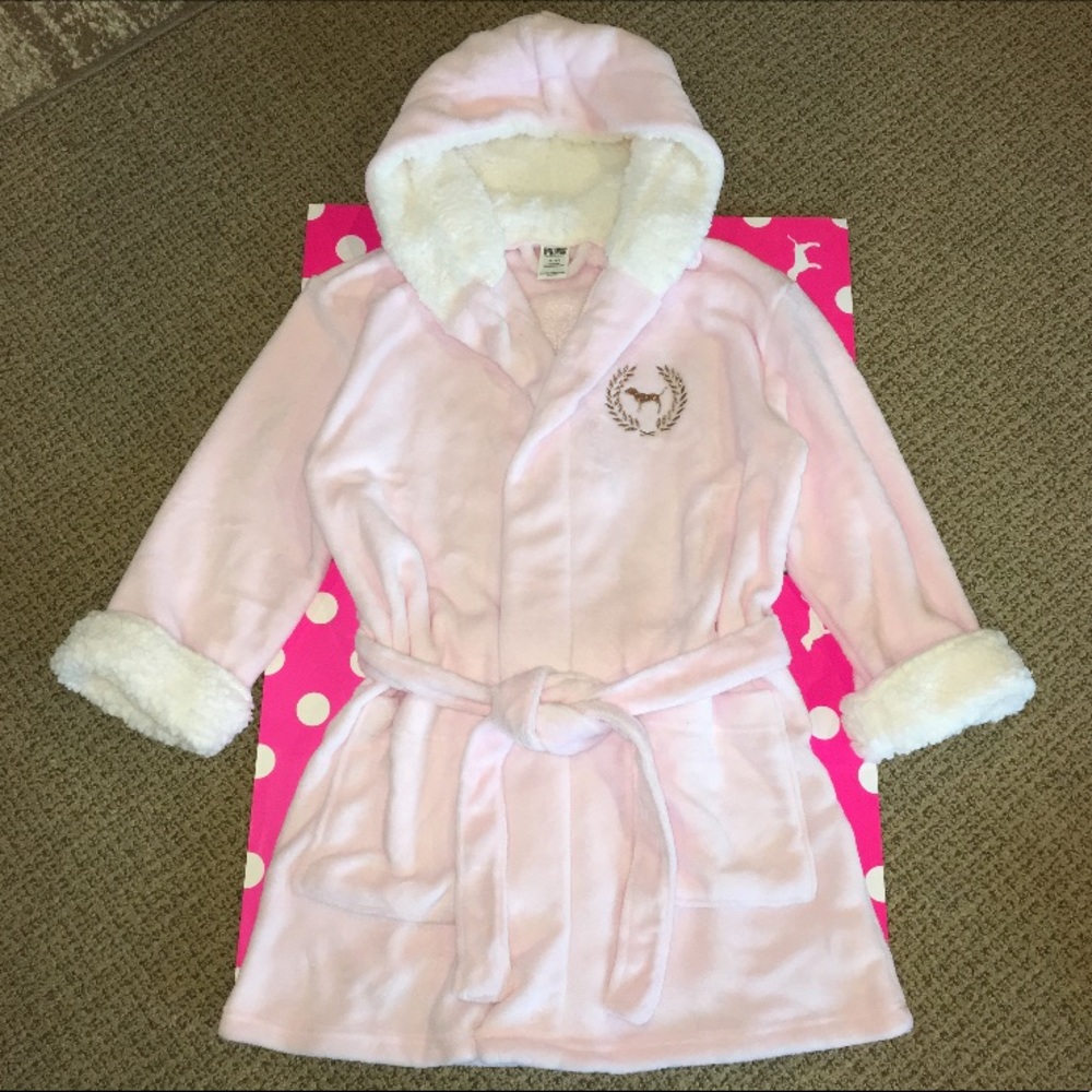 🎉SALE🎉New VS Pink Sherpa Lined Robe XS/S - Picture 2 of 8